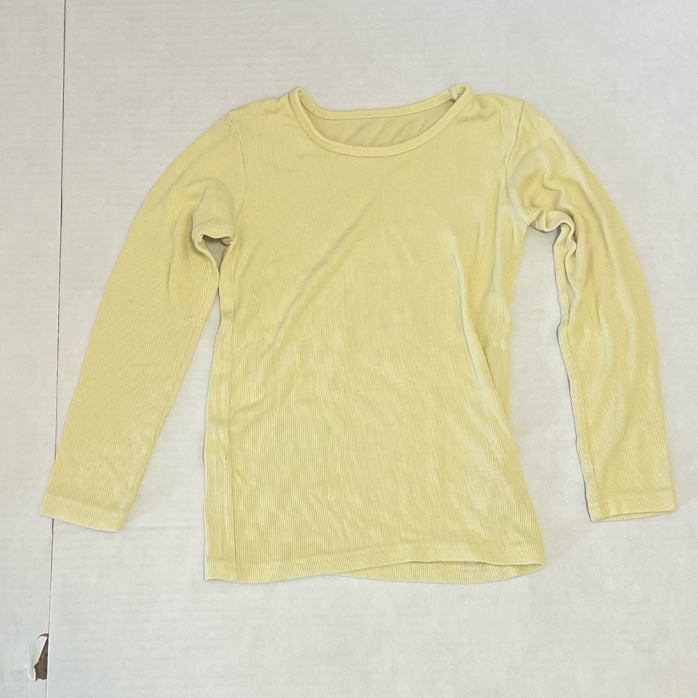 Ribbed yellow long sleeve shirt